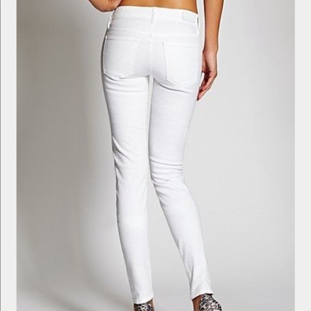 White low rise jeans